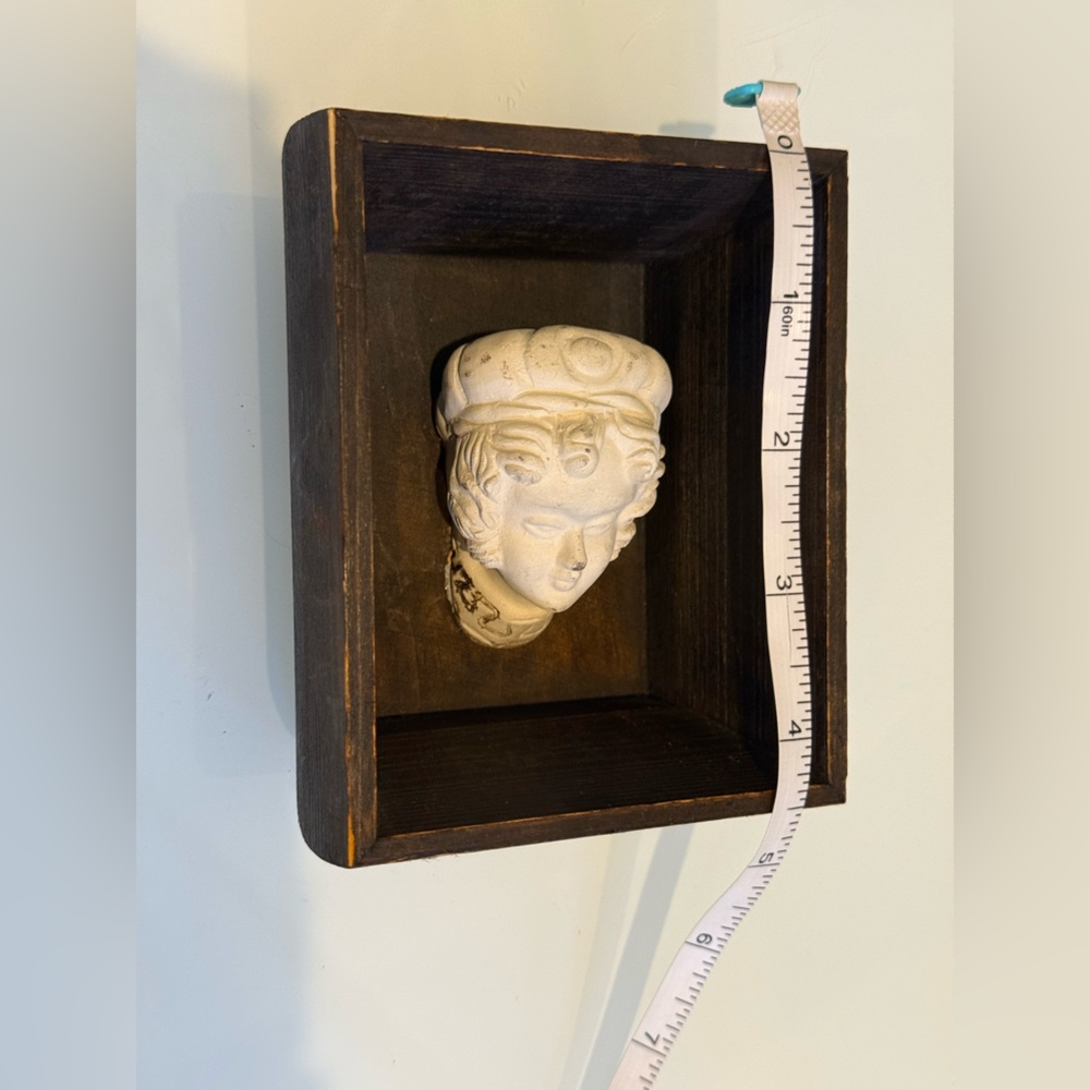2 Vintage Head Replicates from Wawel Castle Coffered Ceiling of the Envoys' Hall - Picture 6 of 8